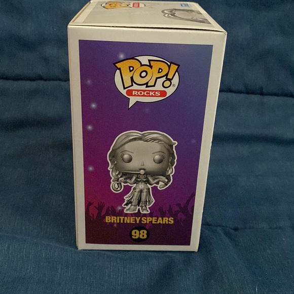Britney Spears Metallic Limited Edition 5,000 Pieces Funko Pop - Picture 9 of 10